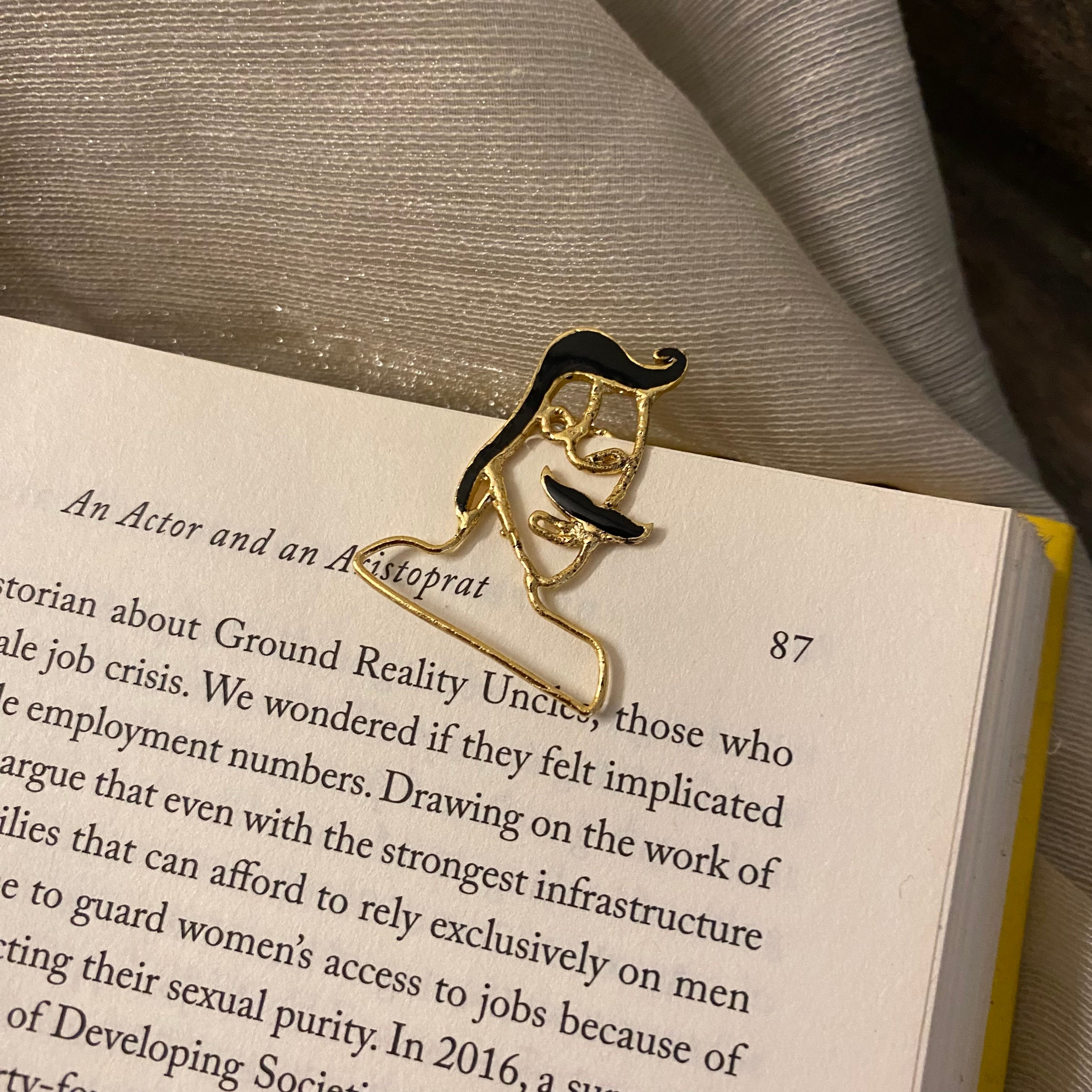 Moochad Bookmark