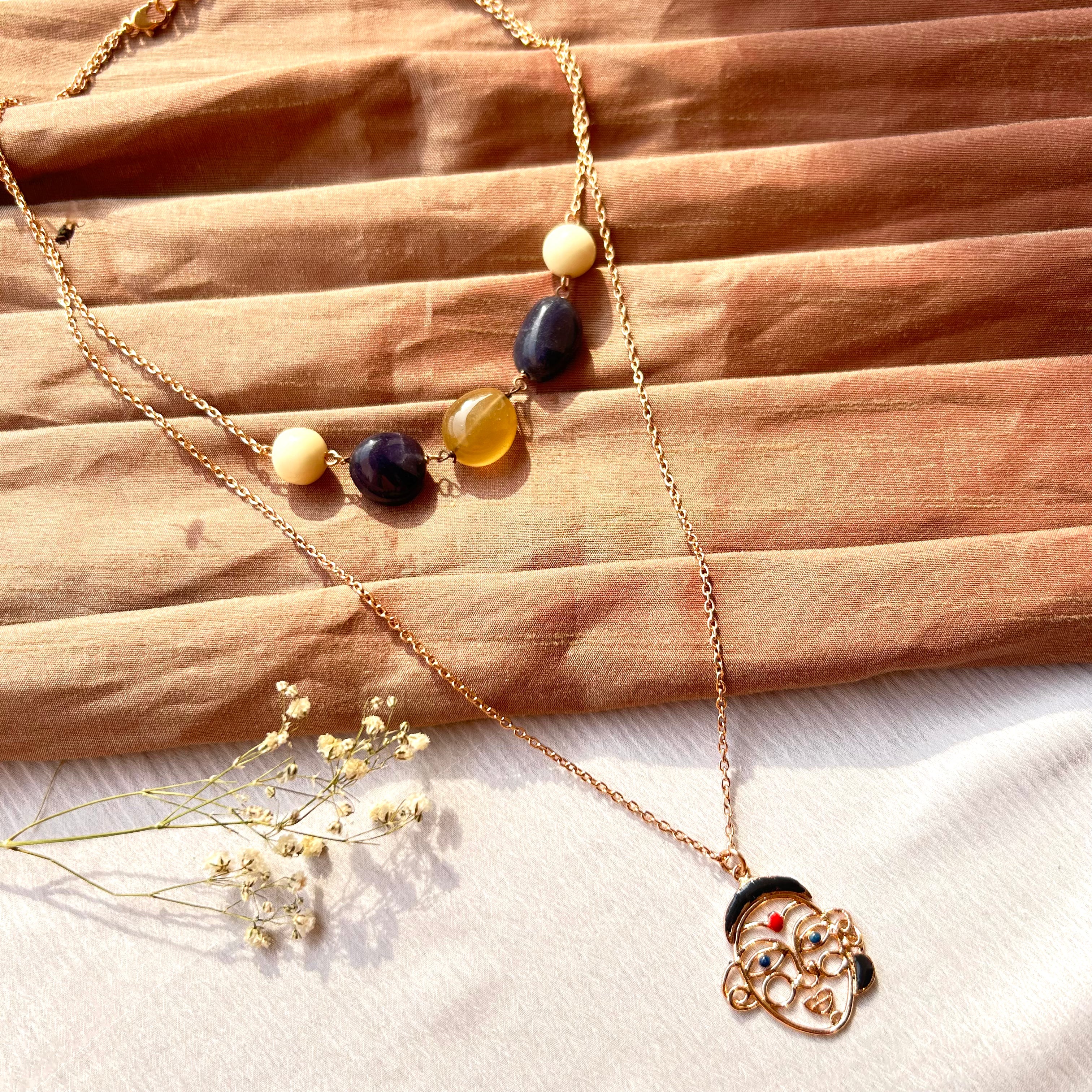 Bitchaari Necklace