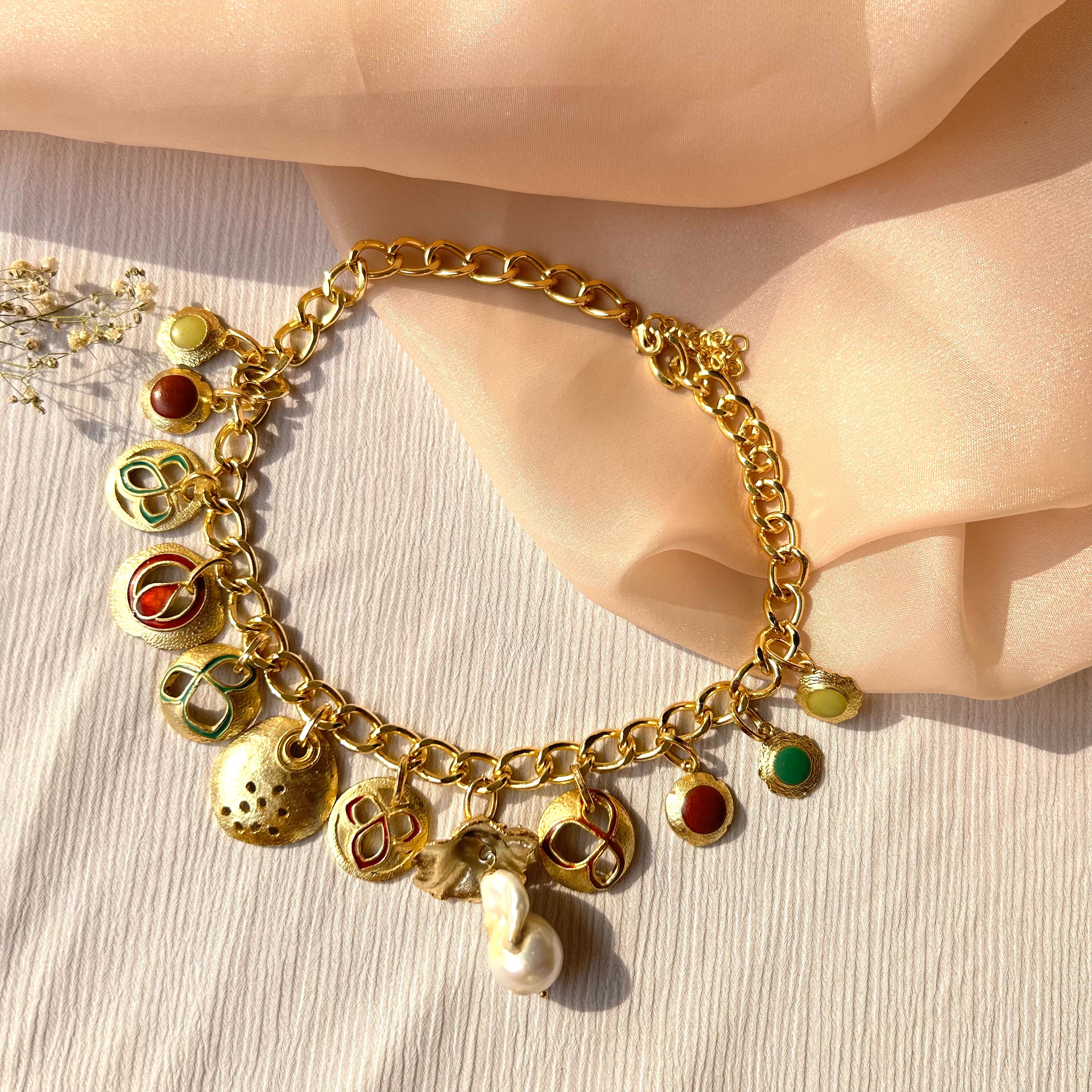 Statement necklace