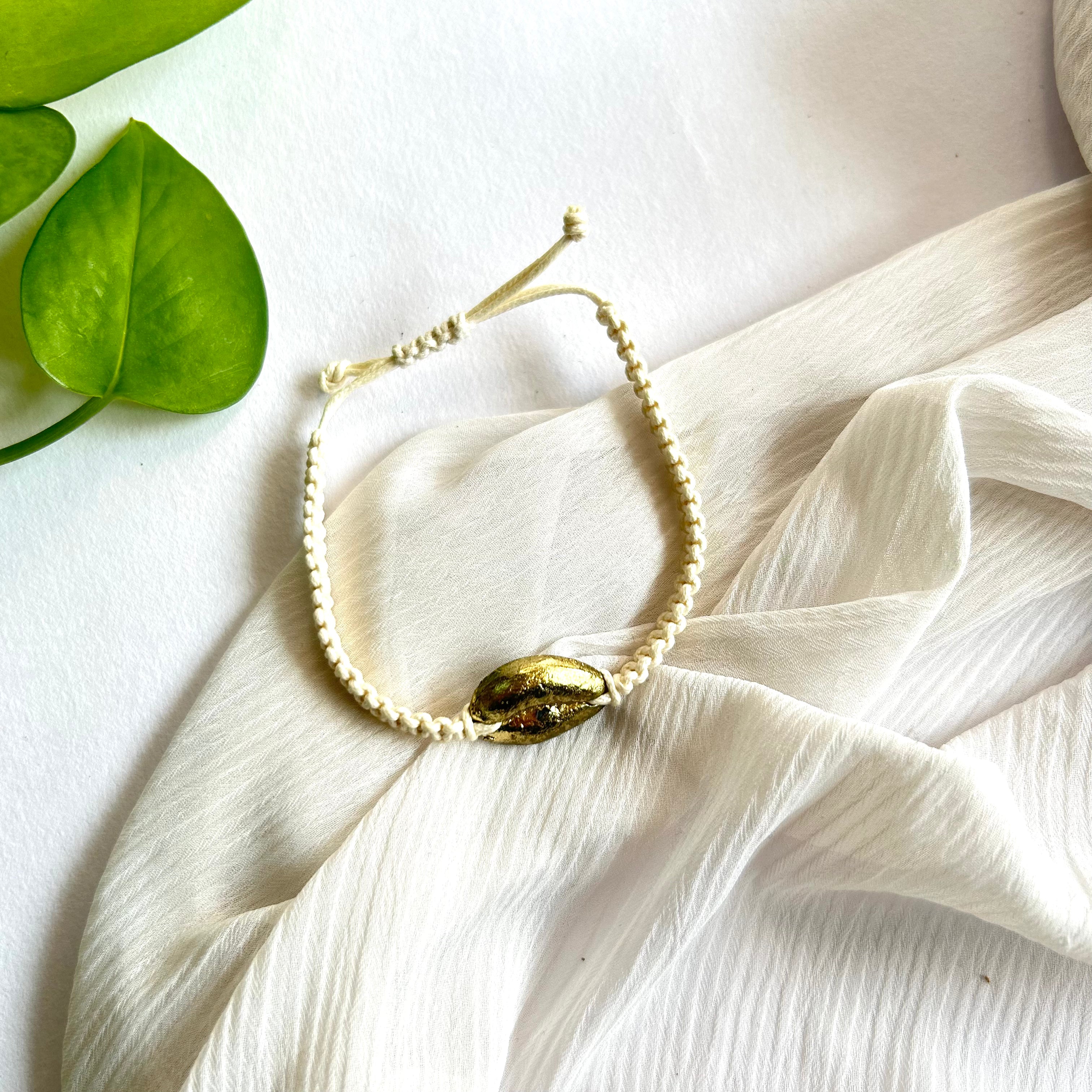 Tidal Twist Trinkets