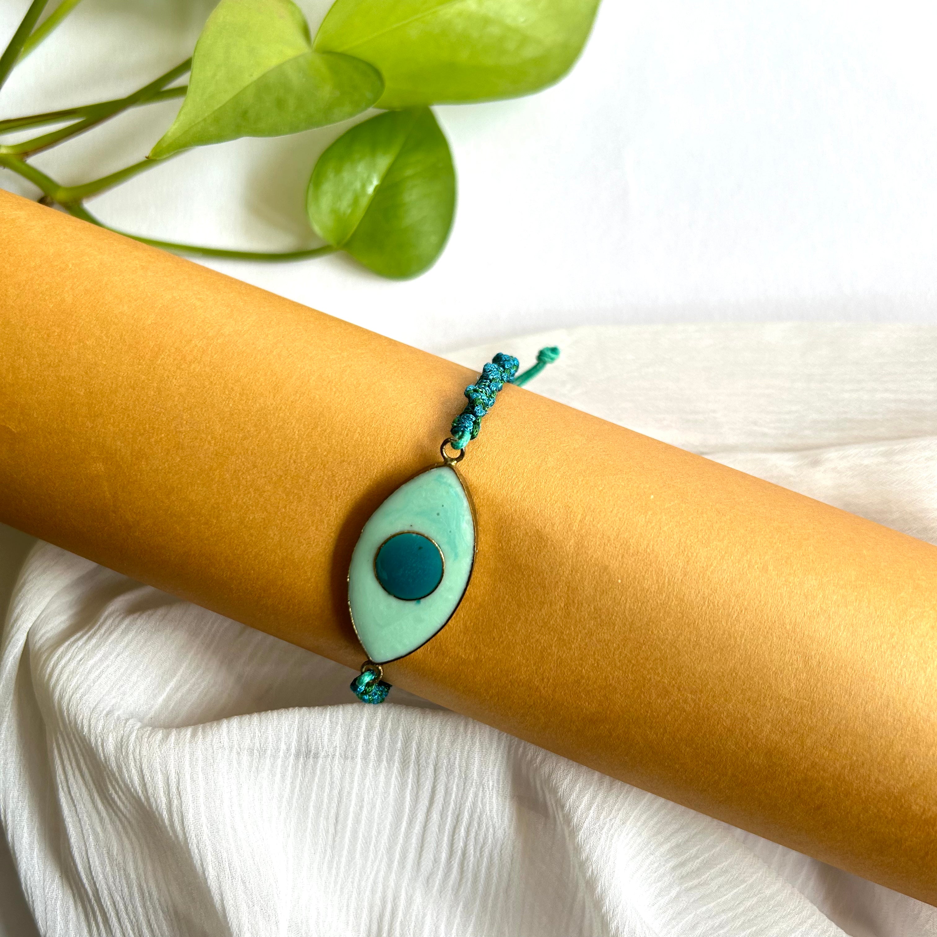 Noir Gaze Bracelet
