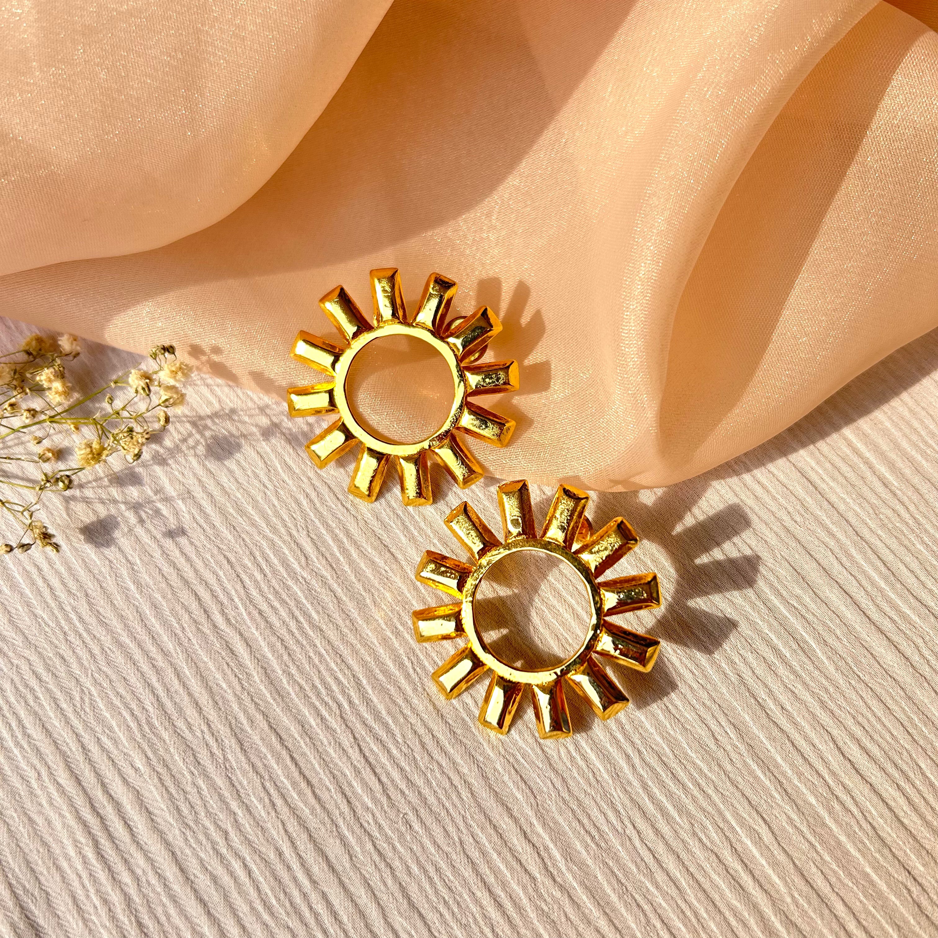 Sunbeam Studs