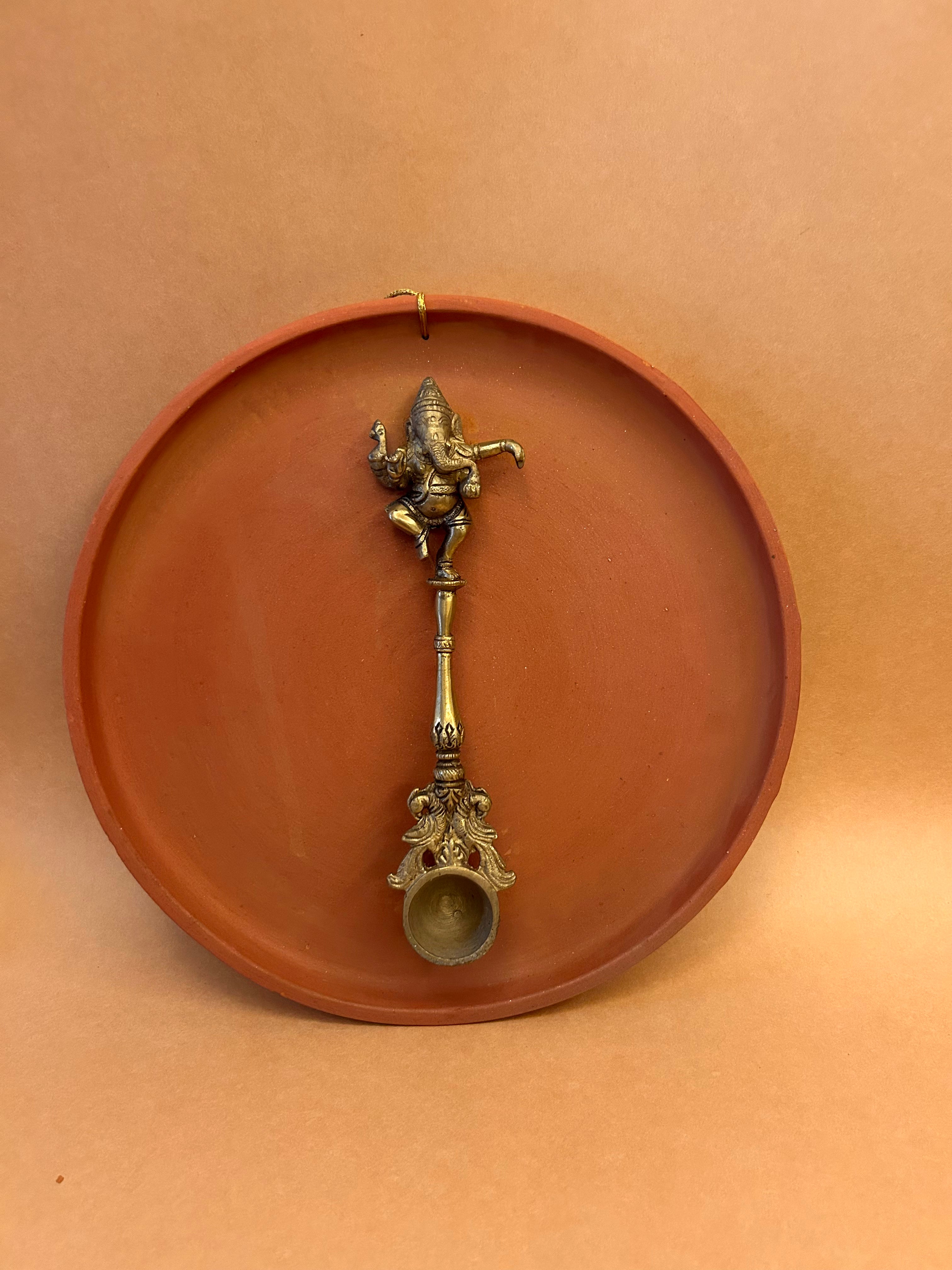Gaj Wall Plate