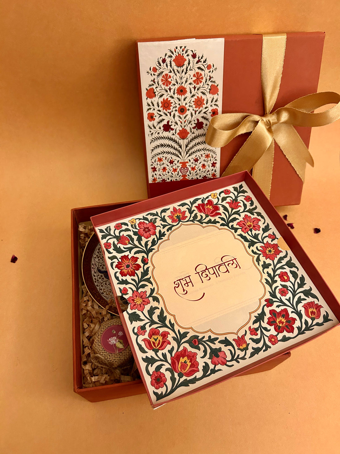 Shubhra Hamper
