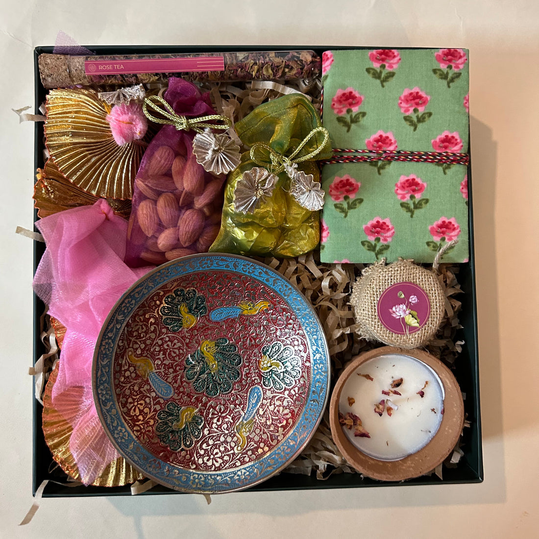 Katha Hamper