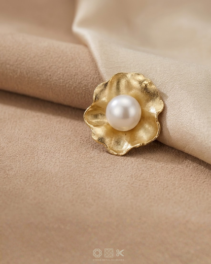Tulip Pearl Pendant